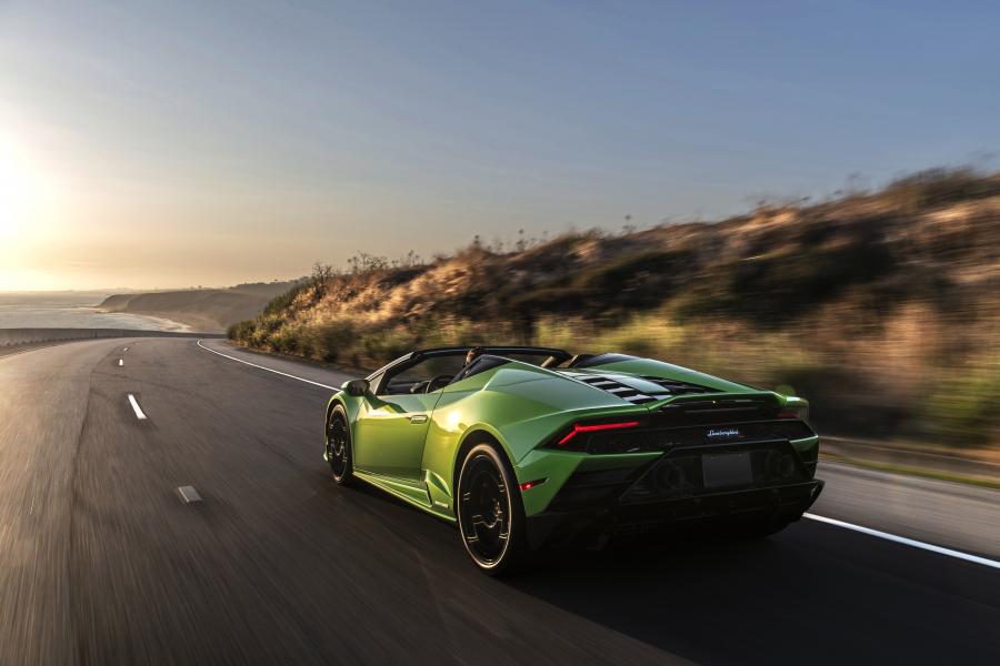  Lamborghini Huracan EVO Spyder (LB724) 2019 года  (NA) (фото 3 из 8)